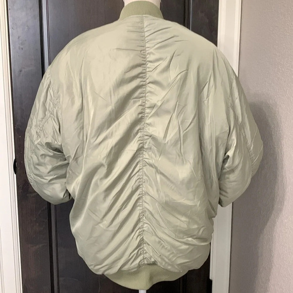 Blank NYC Oversized Bomber Jacket M - Picture 2 of 9